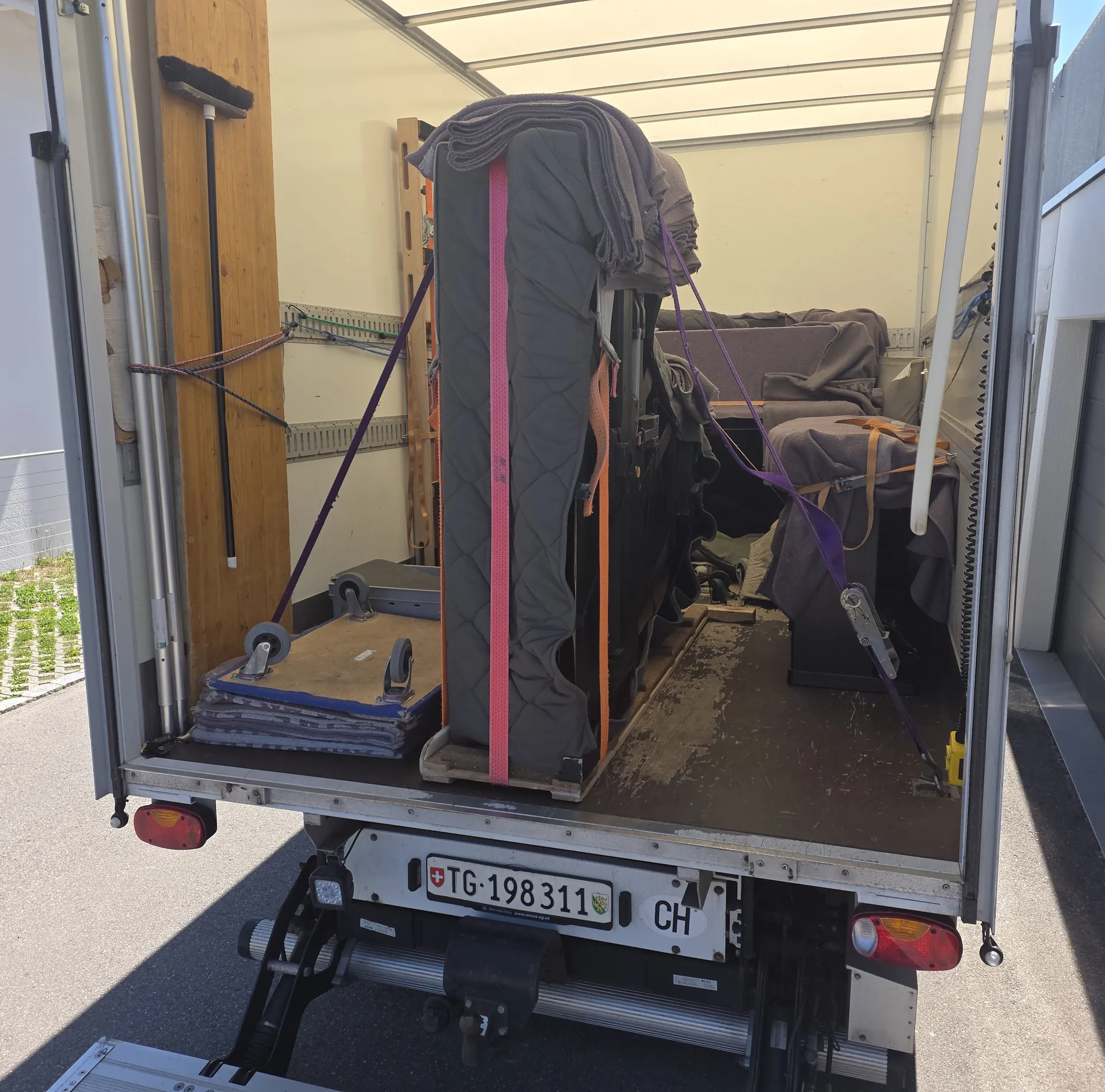 Klavier-, Flügel- & Tresortransporte